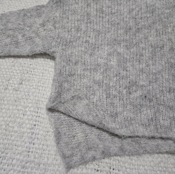DEBUT Cozy Gray Chunky Turtleneck Women's Sweater Size Large - Picture 10 of 15
